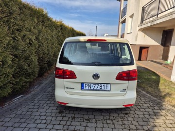 VW Touran 2.0 TDI, 150 KM, 7 osobowy