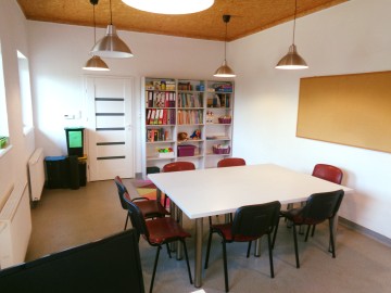 ŚLESIN &ndash; LOKAL USŁUGOWY NA WYNAJEM