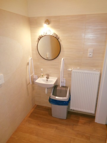 ŚLESIN &ndash; LOKAL USŁUGOWY NA WYNAJEM