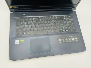 Laptop Acer helios 300 N18I3 16/512 GB