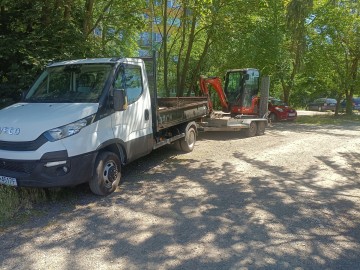 Transport naczepą niskopodwoziową