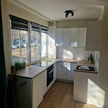 Po generalnym remoncie,parter czynsz 174zl