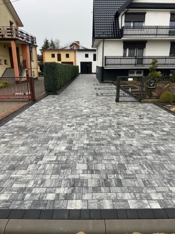 Układanie kostki Brukowej