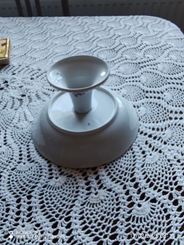 Patera na n&oacute;żce