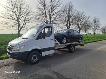 POMOC DROGOWA AUTOLAWETA