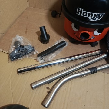 Odkurzacz przemysłowy numatic Henry