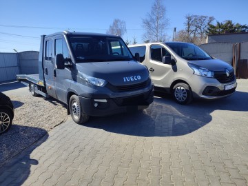 Wynajem bus 9 osobowy Renault Trafic 1.6 DCI laweta IVECO