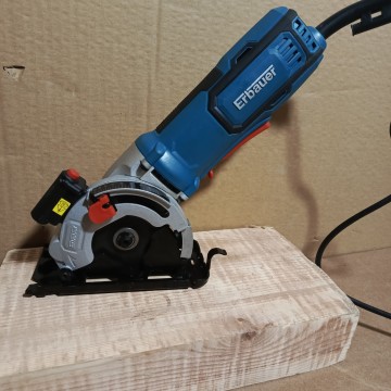 Mini pilarka erbauer