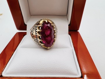 Złoty pierścionek  Pr&oacute;ba 585  Waga: 6.40 g