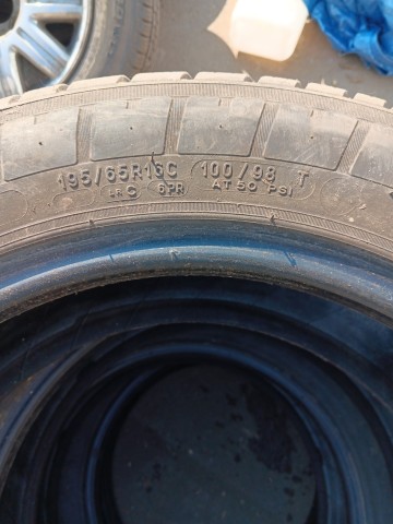 OPONY 195/65 R16 C MICHELINI