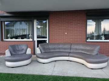 Sprzedam narożnik plus fotel ze sk&oacute;ry