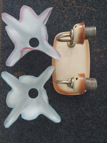 Żyrandol retro wraz 2 kloszami