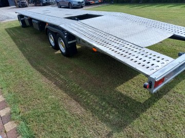 Sprzedam lawetę obrotnicę  ,, WEEKEND &lsquo;&rsquo; rok produkcji 2023