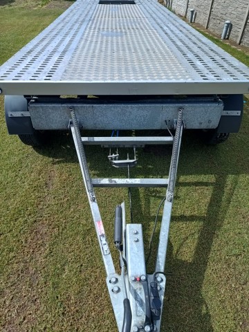 Sprzedam lawetę obrotnicę  ,, WEEKEND &lsquo;&rsquo; rok produkcji 2023