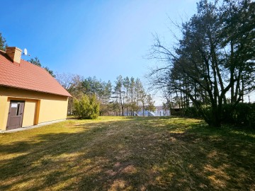 Ślesin &ndash; Domek letniskowy z widokiem na jezioro