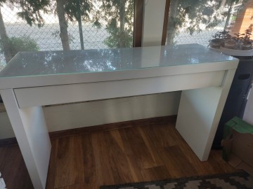 Komoda toaletka IKEA malm biała szkło 140/21 mam 1szt