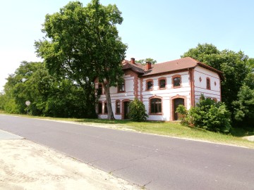Gołuch&oacute;w &ndash; Dawny hotel z duszą i historią