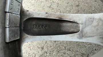 Felgi aluminiowe 17 cali 5x114.3 ET45 otw&oacute;r 67.1-72.6