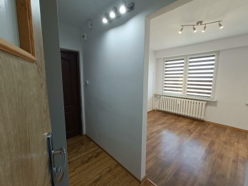 MIESZKANIE 38,3 m2- 2 POKOJE - UL. WYZWOLENIA ( 5 OSIEDLE )