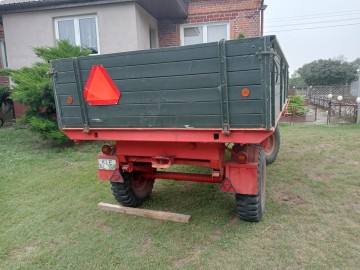 Sprzedam   przyczepę wywrotkę