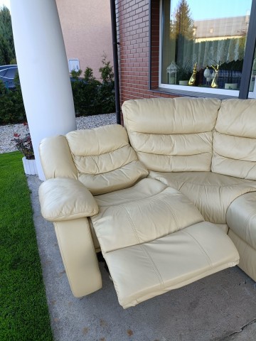 Sprzedam narożnik ze sk&oacute;ry