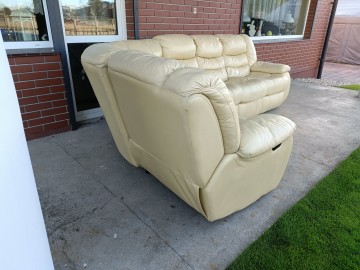 Sprzedam narożnik ze sk&oacute;ry