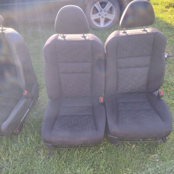 Sprzedam Fotele Samochodowe