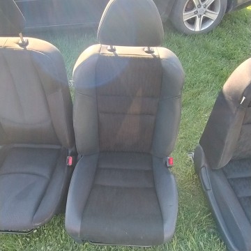Sprzedam Fotele Samochodowe