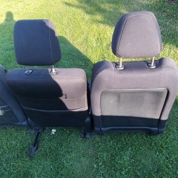 Sprzedam Fotele Samochodowe