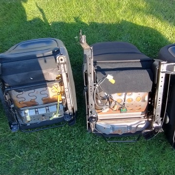 Sprzedam Fotele Samochodowe