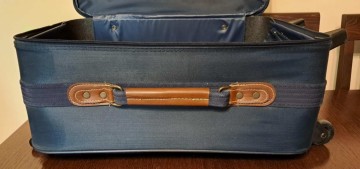 Walizka na kółkach, materiał, zamki – Globe Trotter