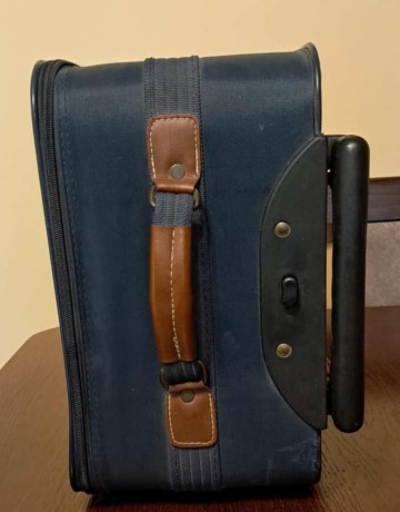 Walizka na kółkach, materiał, zamki – Globe Trotter