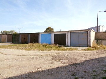 KONIN &ndash; GARAŻE NA WYNAJEM