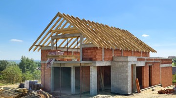 tarcica budowlana, więźba, deski, łaty, kant&oacute;wki