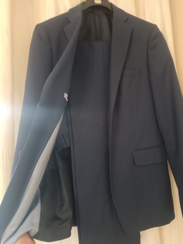 Garnitur niebieski slim rozmiar 182/96/84