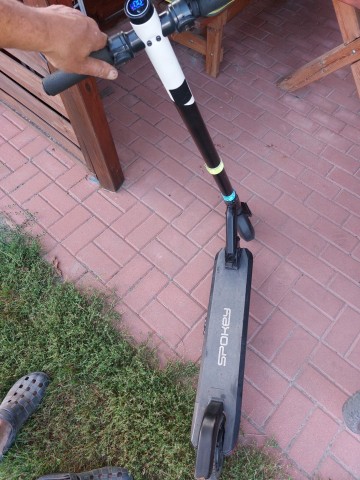 Hulajnoga elektryczna