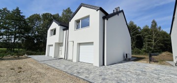 DOM W STARYM MIEŚCIE Z GARAŻEM