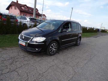 VOLKSWAGEN TOURAN 1.4 BENZ ZAREJESTROWANY ZAMINA