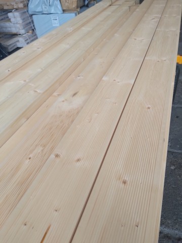 Deska Tarasowa Świerk skandynawski 28x145 AB