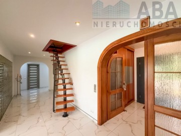 Nowoczesny dom w Starym Mieście (gm. Konin) &ndash; niskie koszty