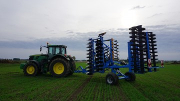 Brona Hydrauliczna P&oacute;łzawieszana BH-PB Rolland 4-6m