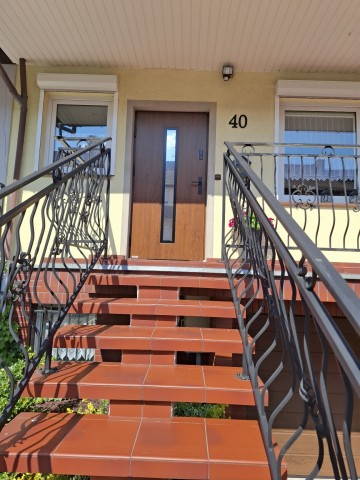 Dom w zabudowie szeregowej z Fotowoltaiką- Konin Chorzeń