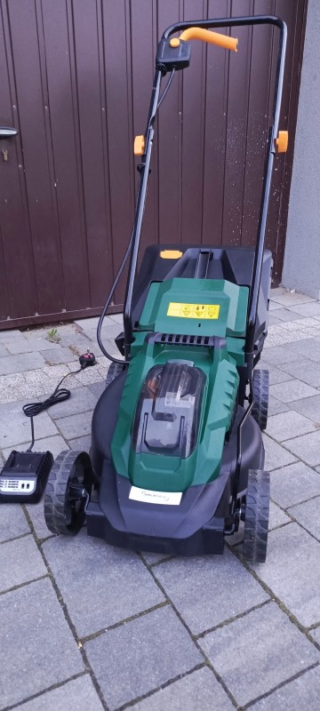 Kosiarka akumulatorowa