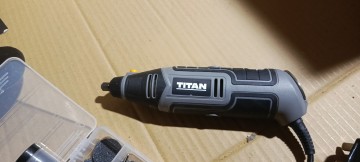 Multiszlifirek - urządzenie wielofunkcyjne jak dremel.