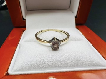 Złoty pierścionek  Pr&oacute;ba 333 Waga: 0.73 g