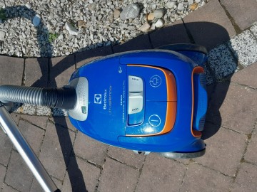 Odkurzacz ELECTROLUX ZUS3955CB+ Ultra Silencer S-bag