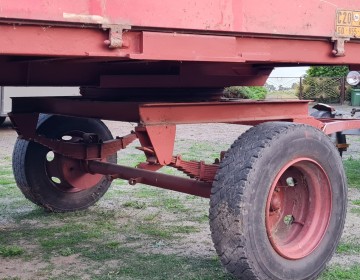 PRZYCZEPA na resorach (bliźniak) ciężarowa/rolnicza/burtowa