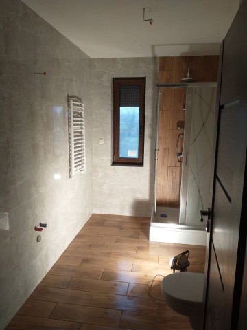 Remonty mieszkań, glazura, szpachlowanie