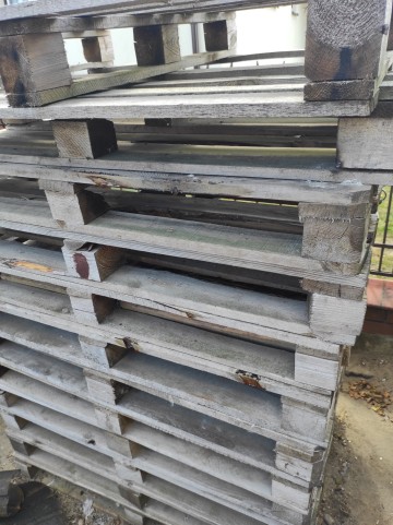 Palety drewniane nie uszkodzone