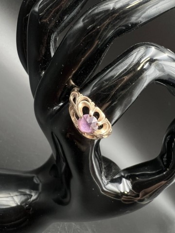 Złoty pierścionek  Pr&oacute;ba 584  Waga: 3.19 g